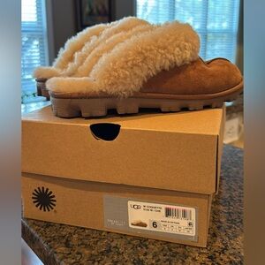 Ugg Chestnut Coquette Slippers Size 6